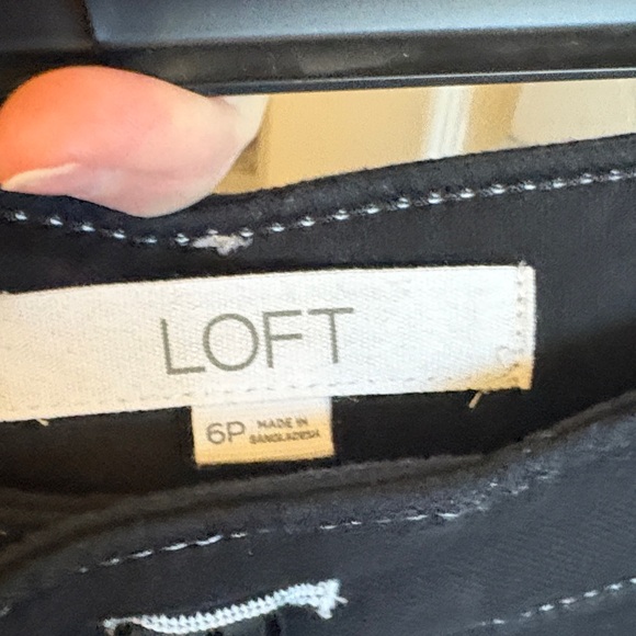 LOFT Black Pants with Contrast Stitching - Picture 4 of 4
